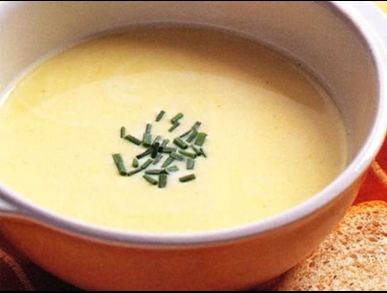 Polévka ze smetanového sýra